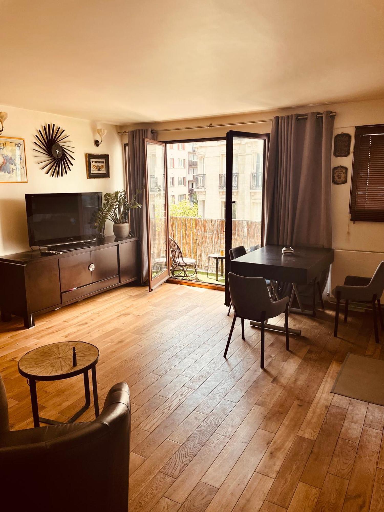 Jolie 2 Pieces Avec Balcon Paris 15 Eme Lägenhet Exteriör bild